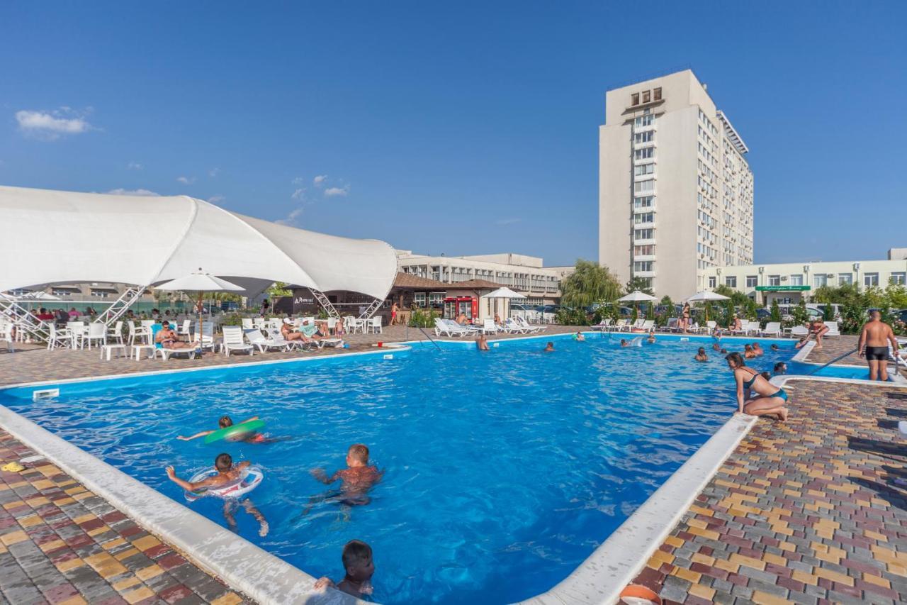Hotel Promenad Zatoka Exterior photo
